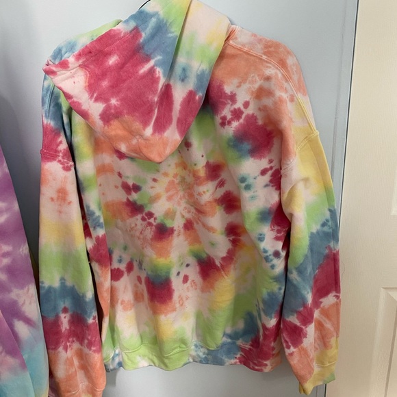 Tie dye hoodie! Multicolor Never worn - Picture 3 of 3